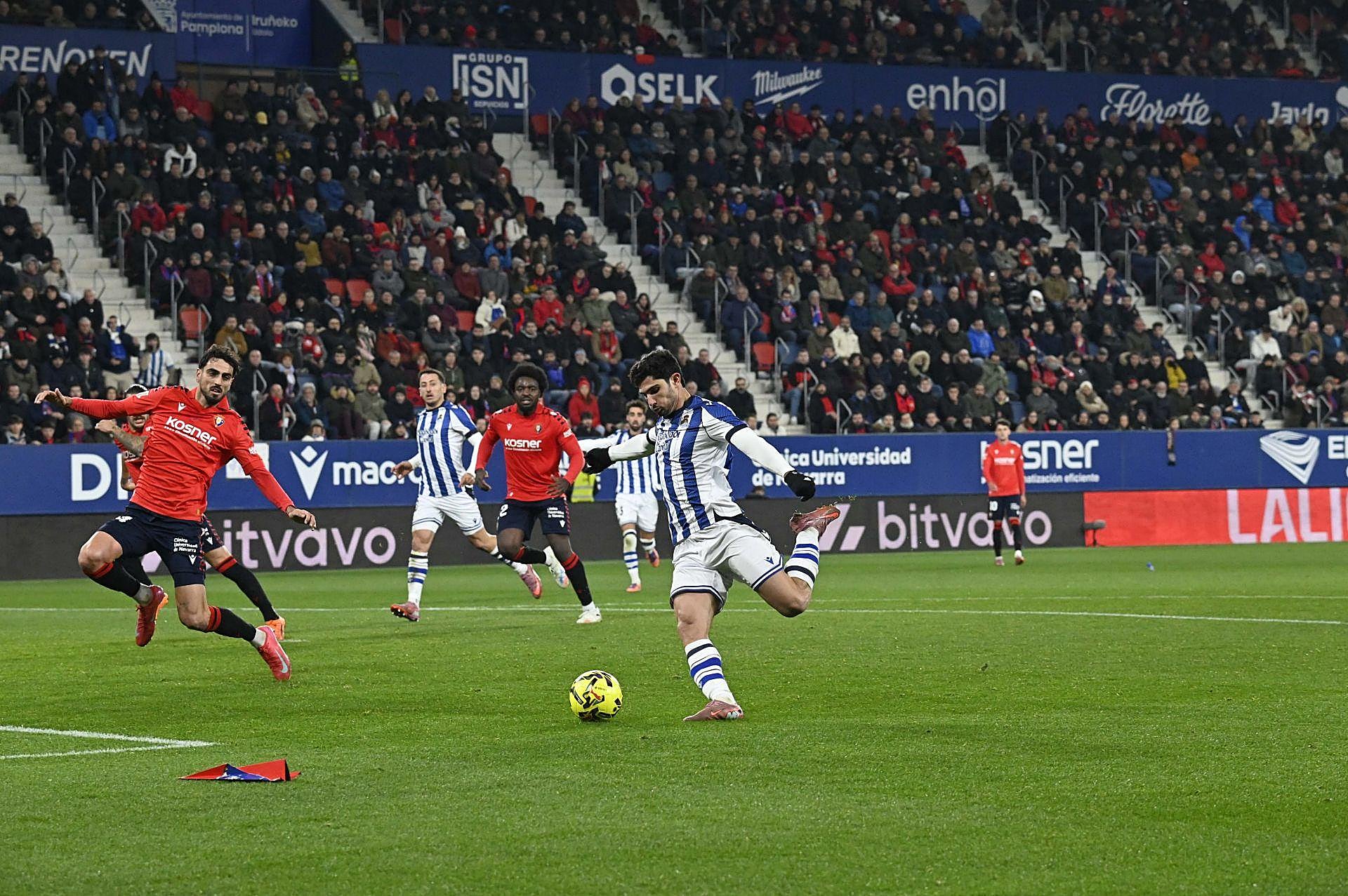 Las mejores imágenes del Osasuna - Real Sociedad