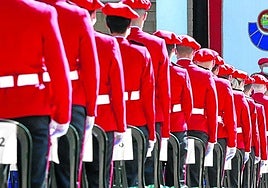 Ertzainas se forman en la academia de Arkaute.