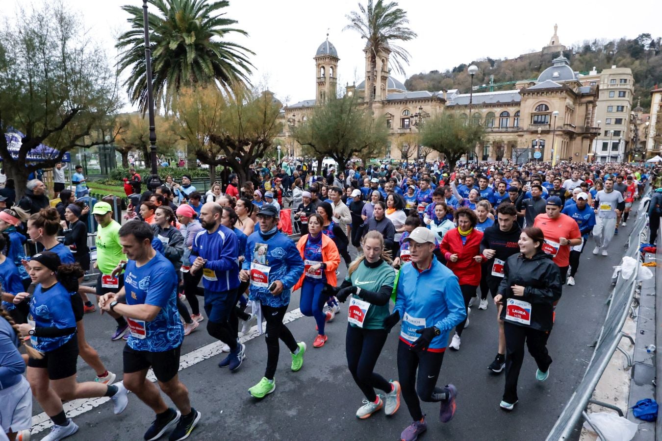 Los 42 kilómetros de la Zurich Maratón, en imágenes