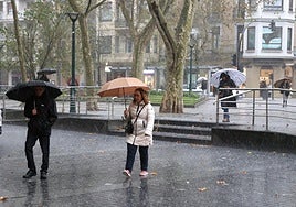 Nueva jornada de lluvia en San Sebastián.