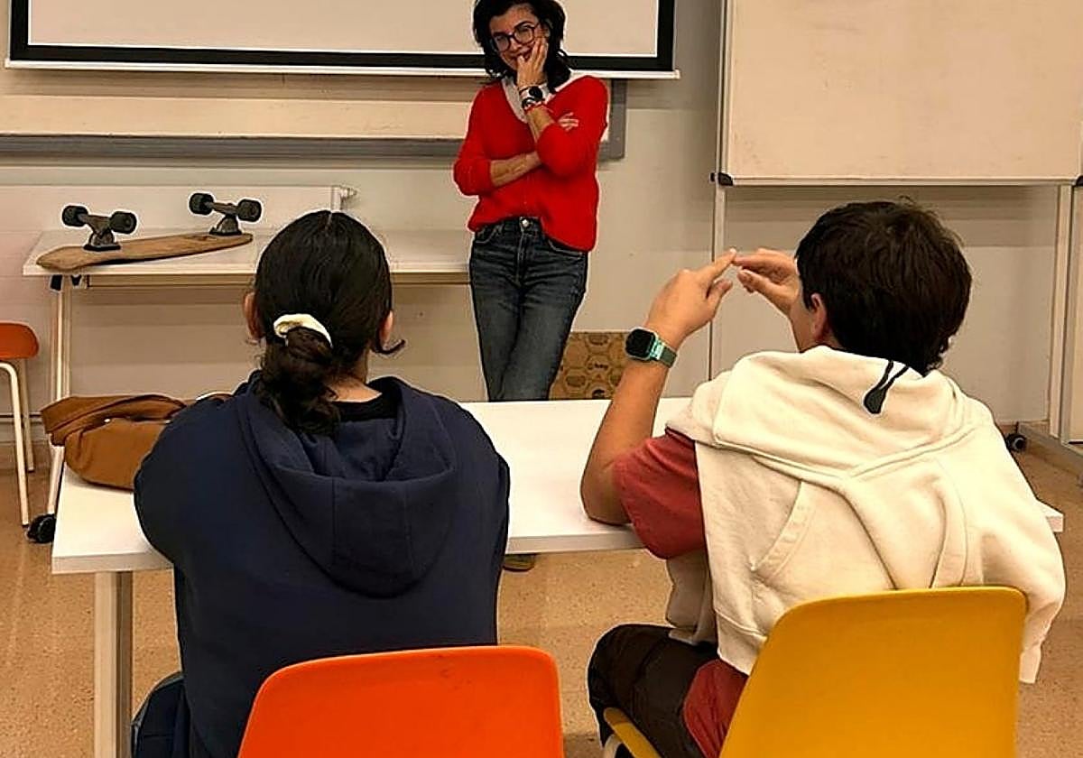 Mujeres científicas explican su labor al alumnado de Bizilabe