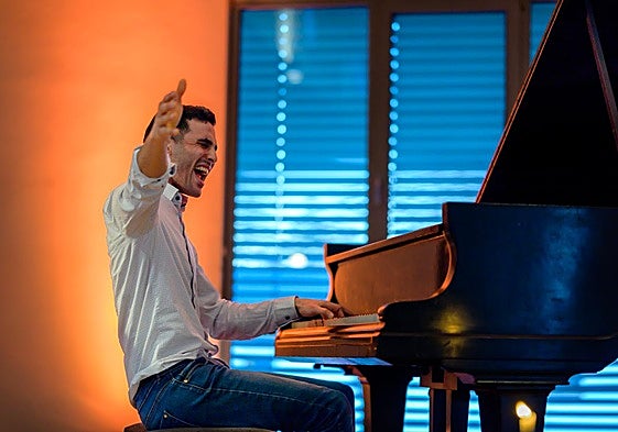 Aeham Ahmad, durante uno de sus conciertos.