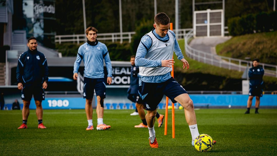 Trabajo para buscar el trío de triunfos en casa