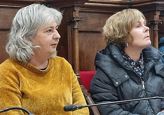 Ediles de Elkarrekin/Podemos en la sesión plenaria del martes pasado, en la que fue rechazada su moción.