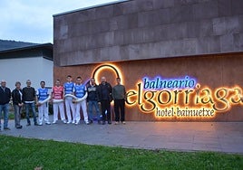 Remontisas, organizadores y patrocinadores, en Balneario de Elgorriaga.