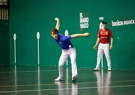 El frontón Astelena acogerá múltiples partidos desde esta misma tarde.