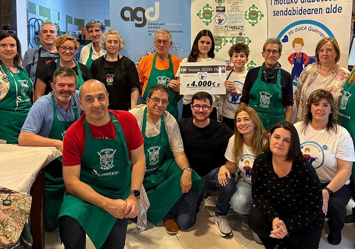 Voluntarios de la sociedad Klink entregaron la recaudación a la asociación Mi dulce guerrero.