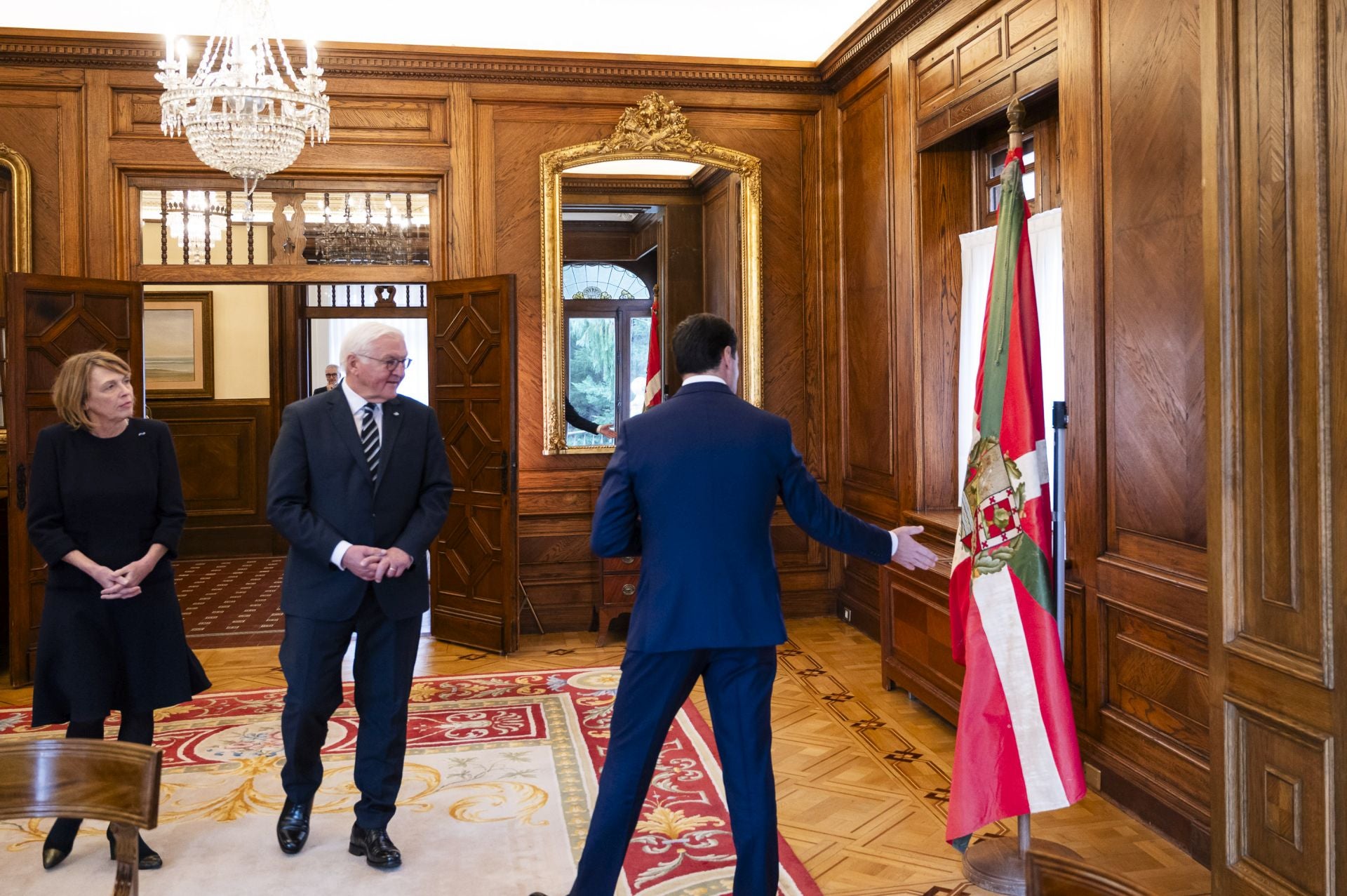 El Rey y el presidente de Alemania visitan Gernika