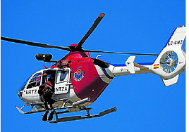 Rescatan a un montañero herido en el Aratz