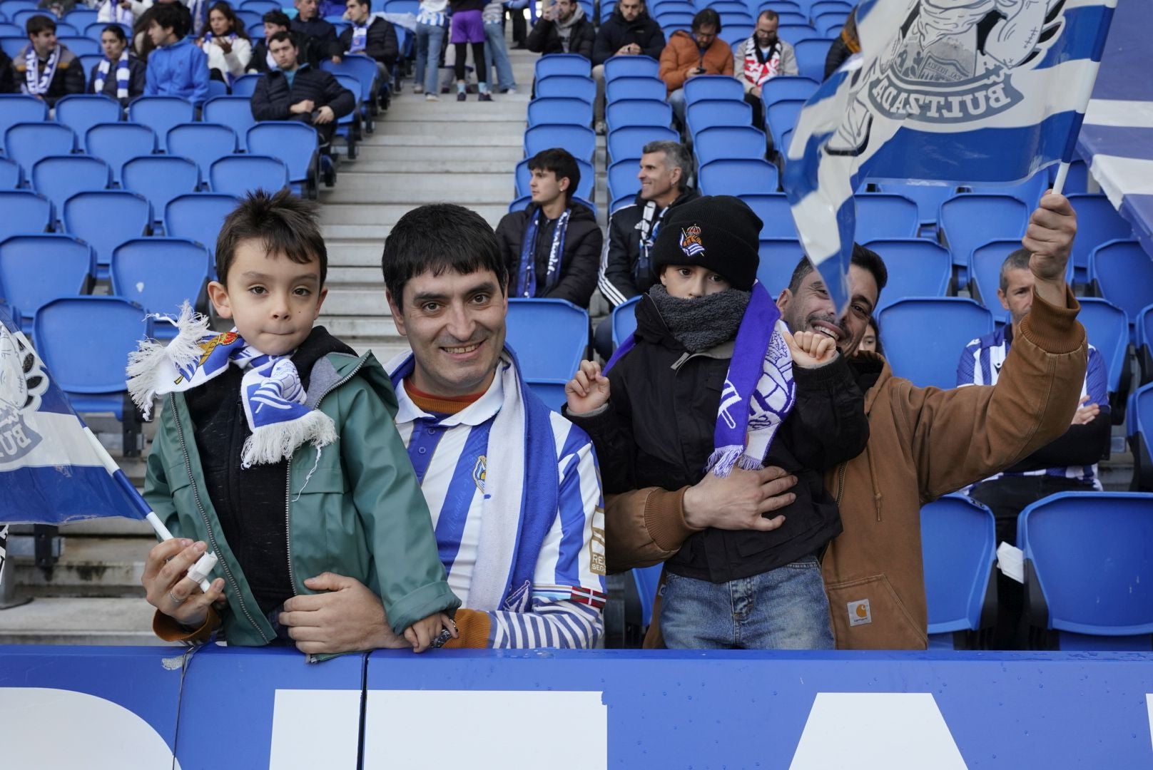 Búscate en las gradas de Anoeta
