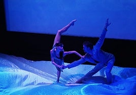 Más de cinco minutos de aplausos para Lucía Lacarra en su emotivo regreso al que fuera su primer escenario