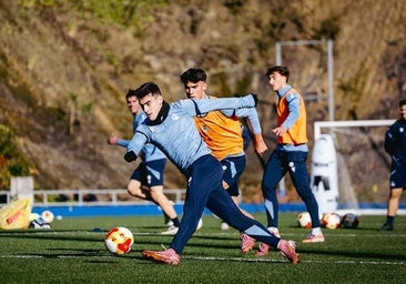 Cambio de chip, balón y mentalidad en Zubieta: sin altas para la Copa