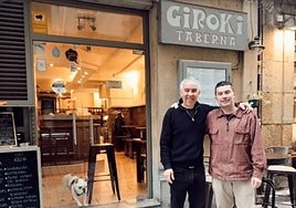 Cierra un histórico bar en la Parte Vieja de San Sebastián: «Ha sido una experiencia dura, pero bonita»