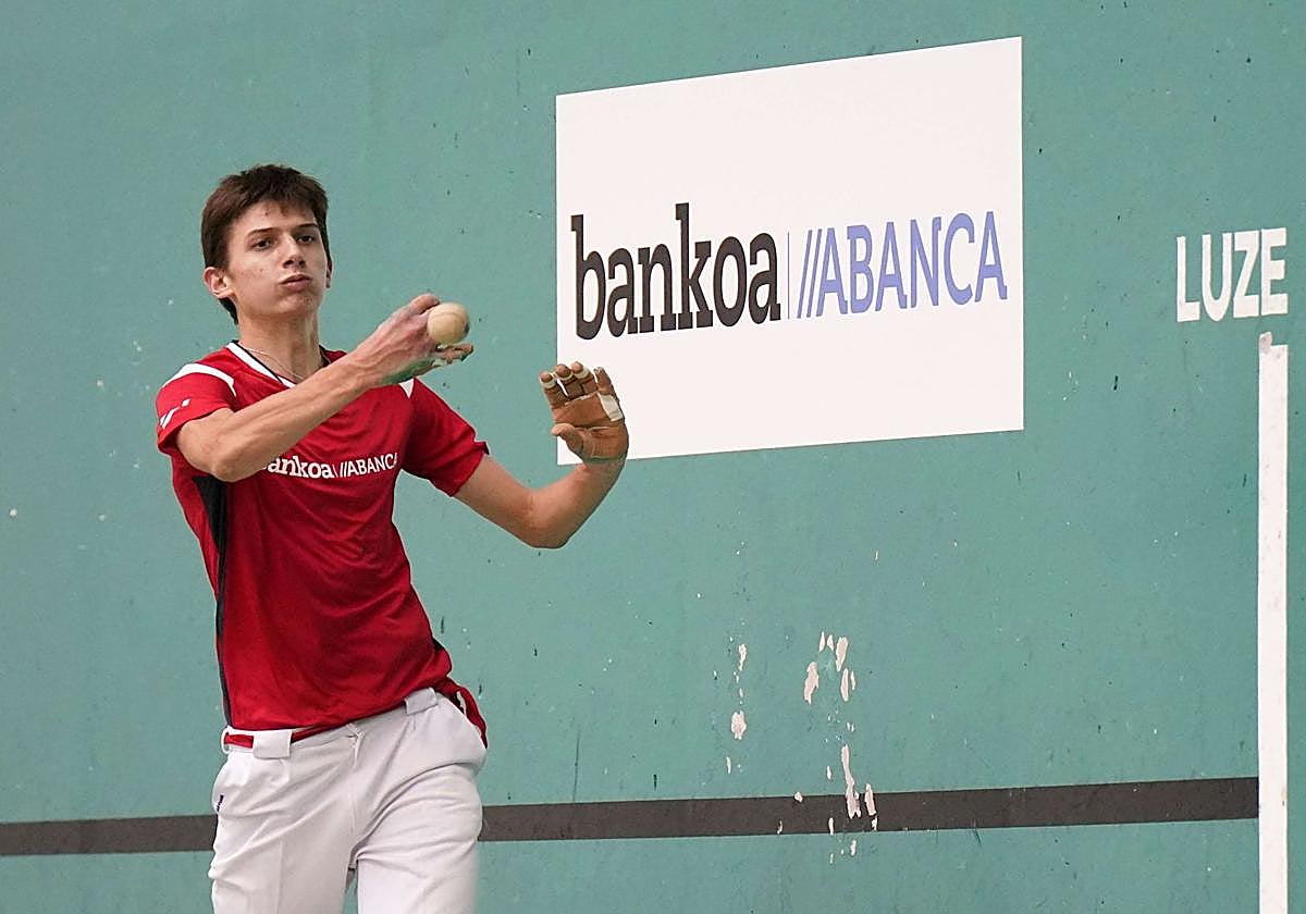 Unax Landa, en una edición anterior del Torneo Bankoa ABANCA-DV.
