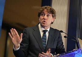 Eneko Andueza, durante una intervención reciente.