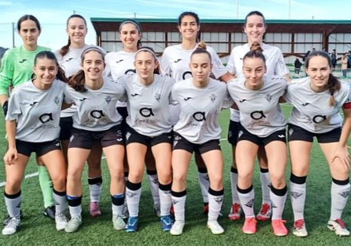 Las chicas de Liga Vasca sumaron un valioso punto ante el Derio.
