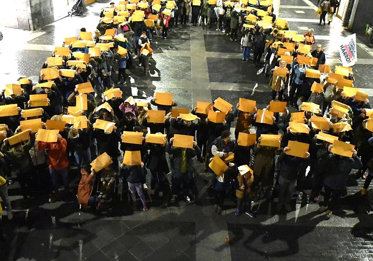 Euskararen aldeko mosaiko erraldoia atzo Tolosan