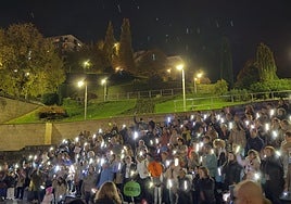Una perfecta coreografía visual completaron los participantes en el Día del Euskera.