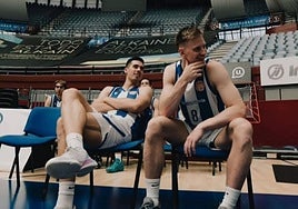 Ansorregi y Stürup, en el banquillo de Amenabar Arena.