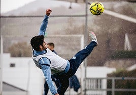 Guedes ha marcado un gol de esta espectacular chilena