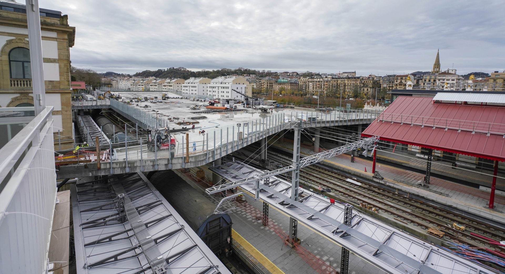 Las obras para poder recibir el TAV en Atotxa, a punto