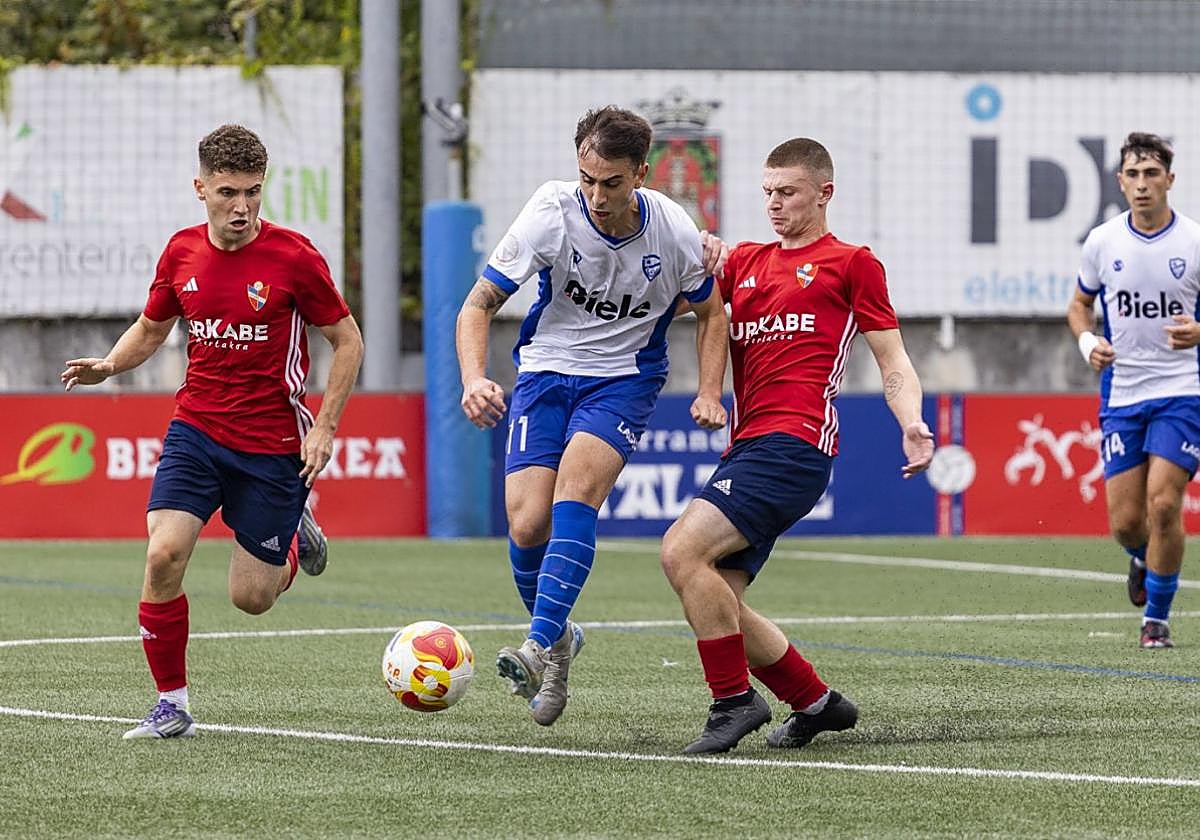 El Touring se enfrenta al Aurrera esta tarde.