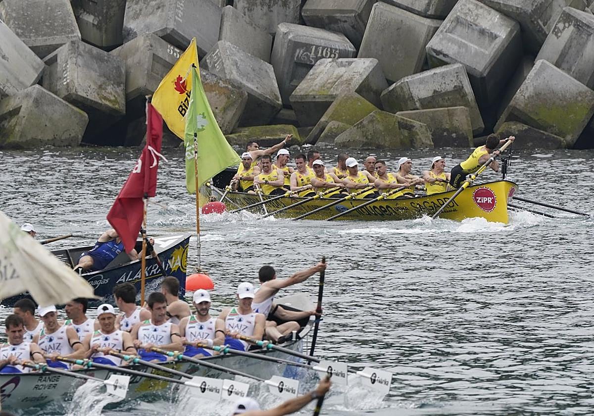 Orio, Urdaibar y Donostiarra maniobran en el Campeonato de Euskadi.