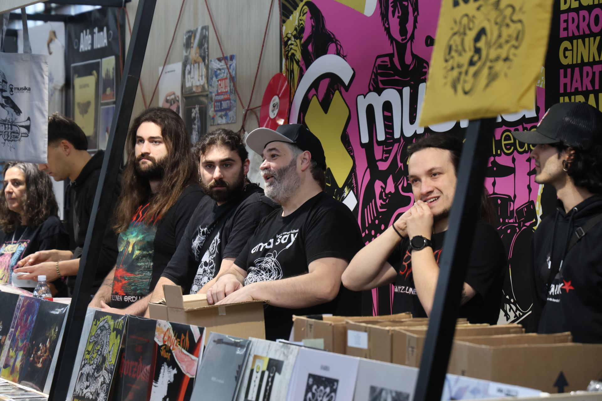 Bigarren eguna, argazkitan