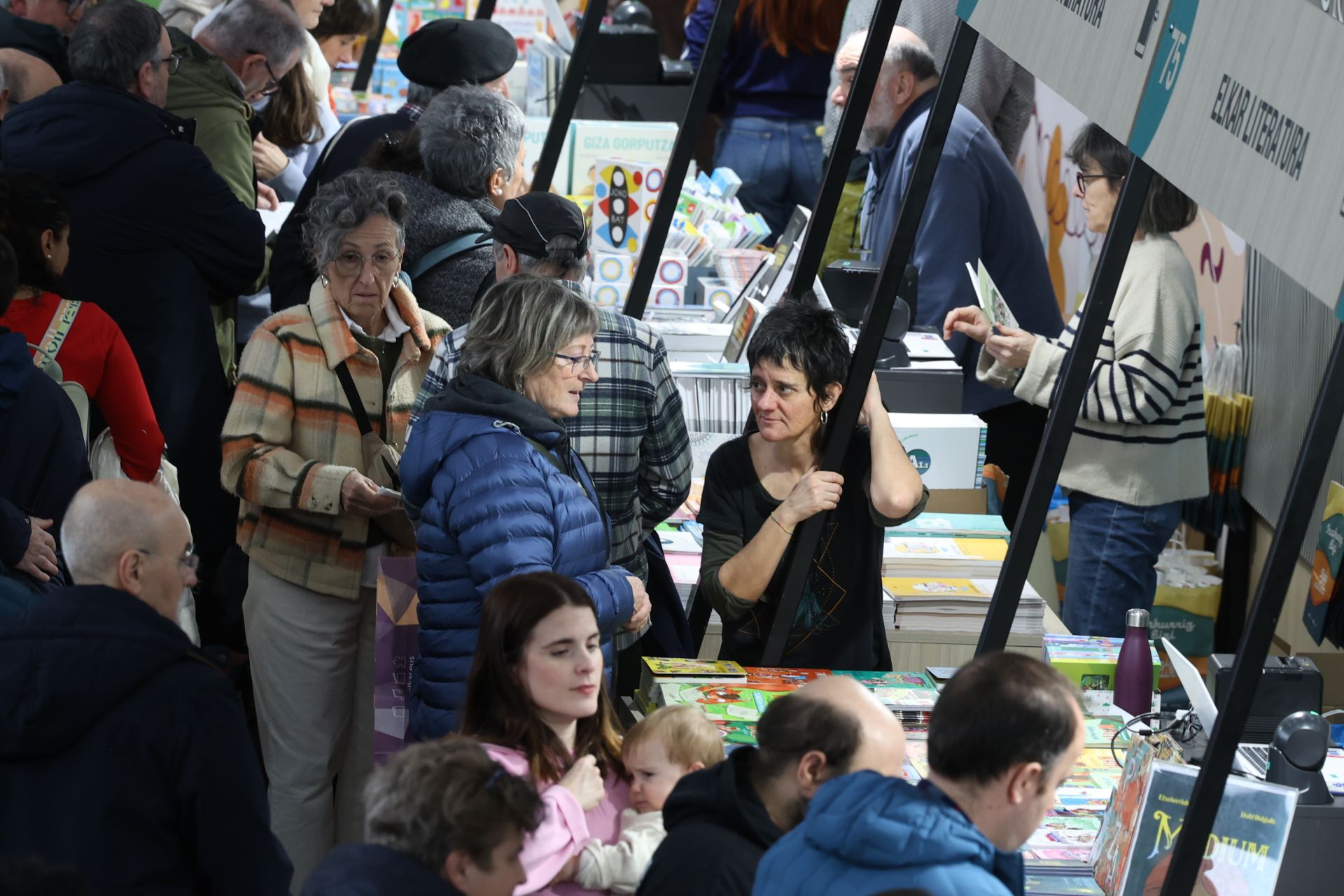 Bigarren eguna, argazkitan