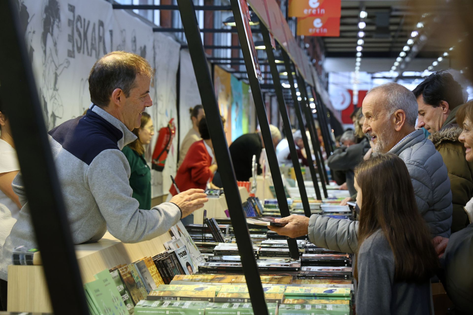 Bigarren eguna, argazkitan