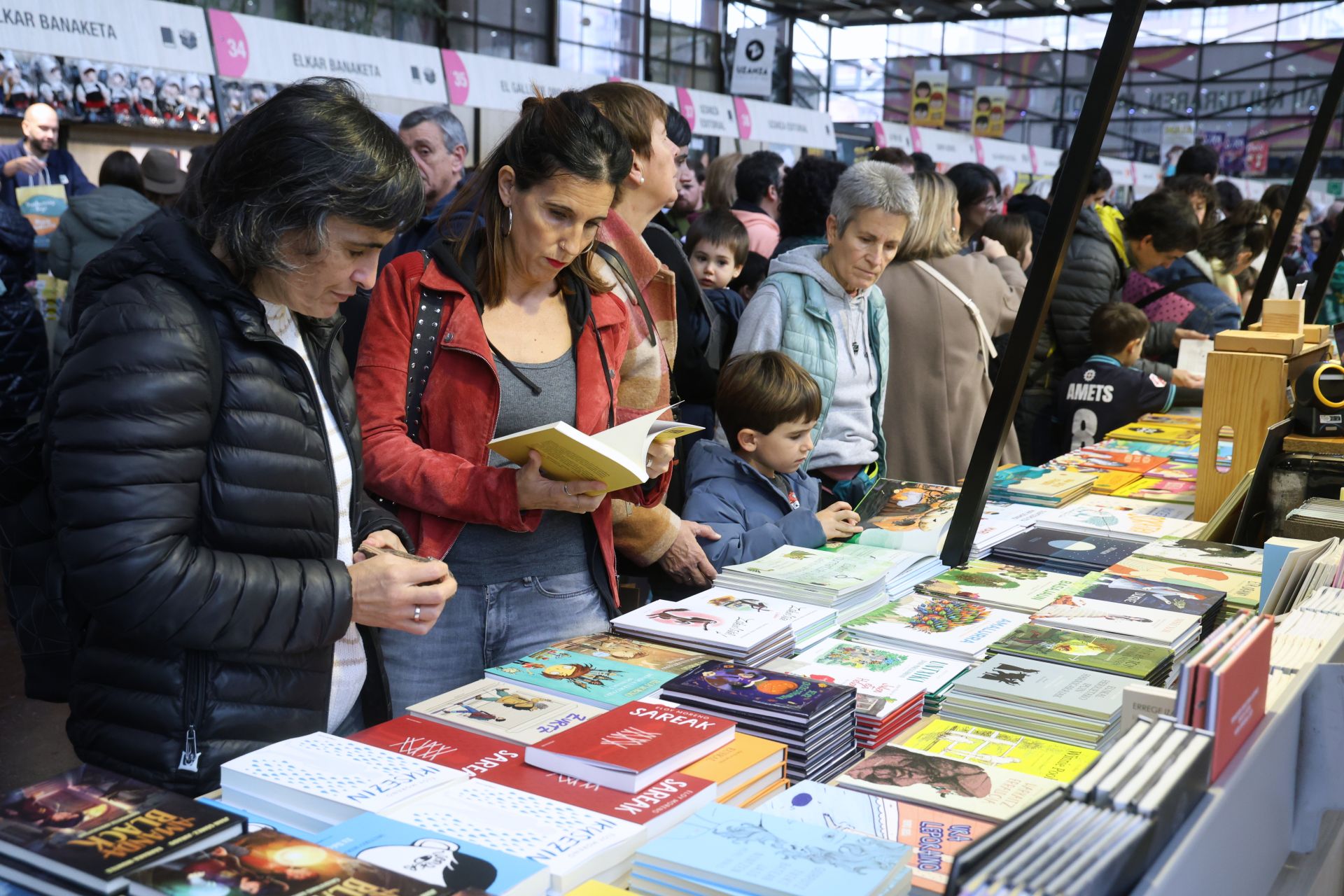 Bigarren eguna, argazkitan