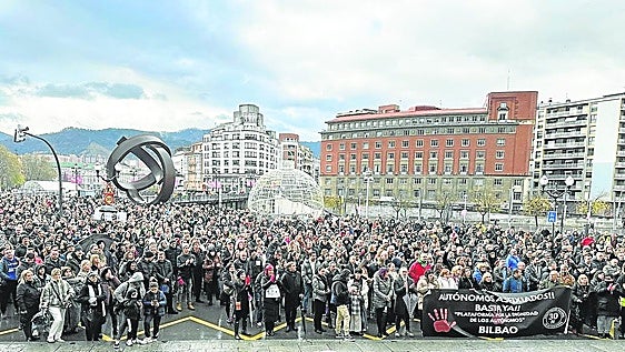 Los autónomos se movilizaron hace una semana en Bilbao en un movimiento que ya reúne a 900 afectados en las redes sociales.