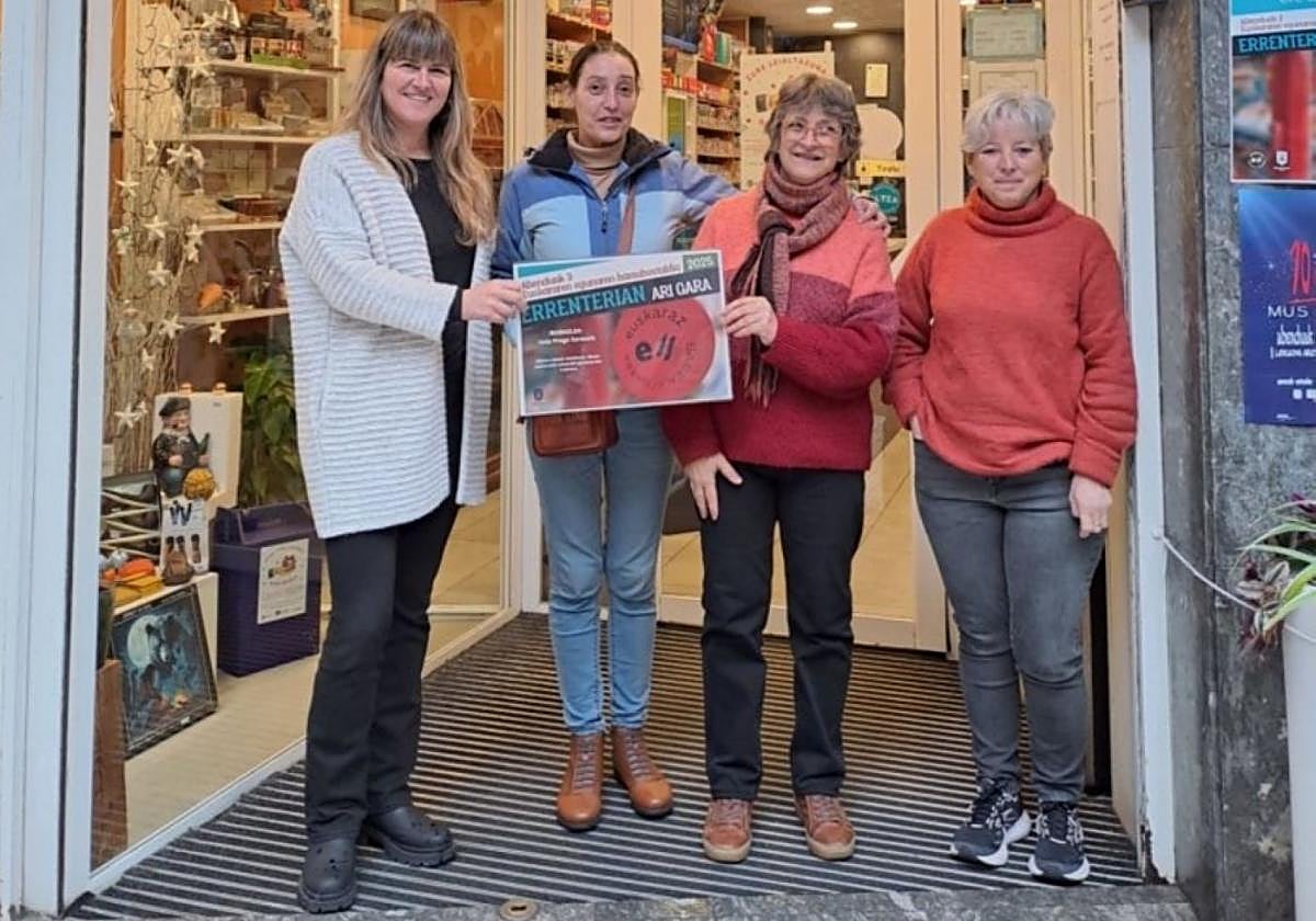 Uxia Prego se lleva el sorteo del Día del Euskera