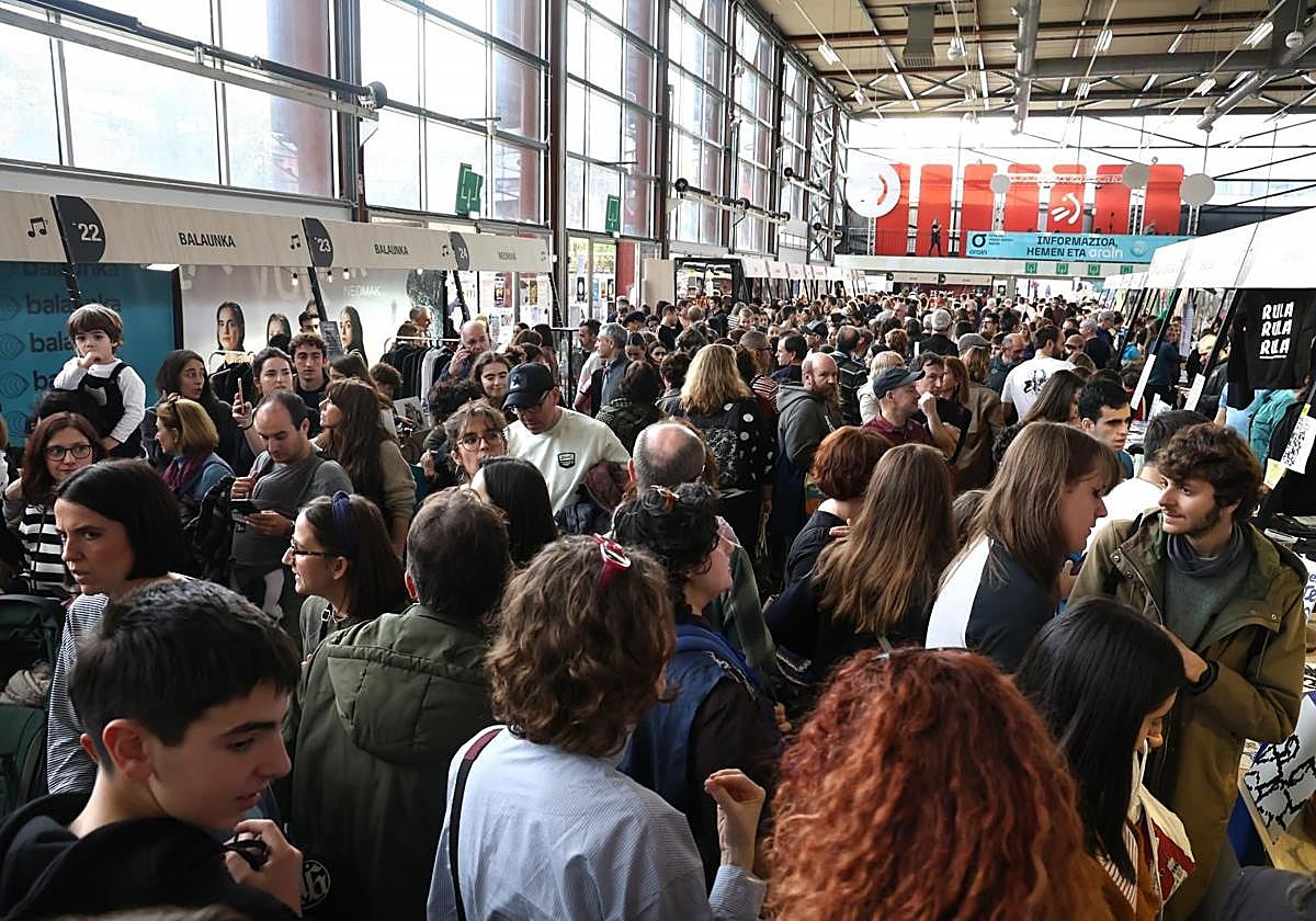 Durangoko Azokaren erosleak, aurrez aurre