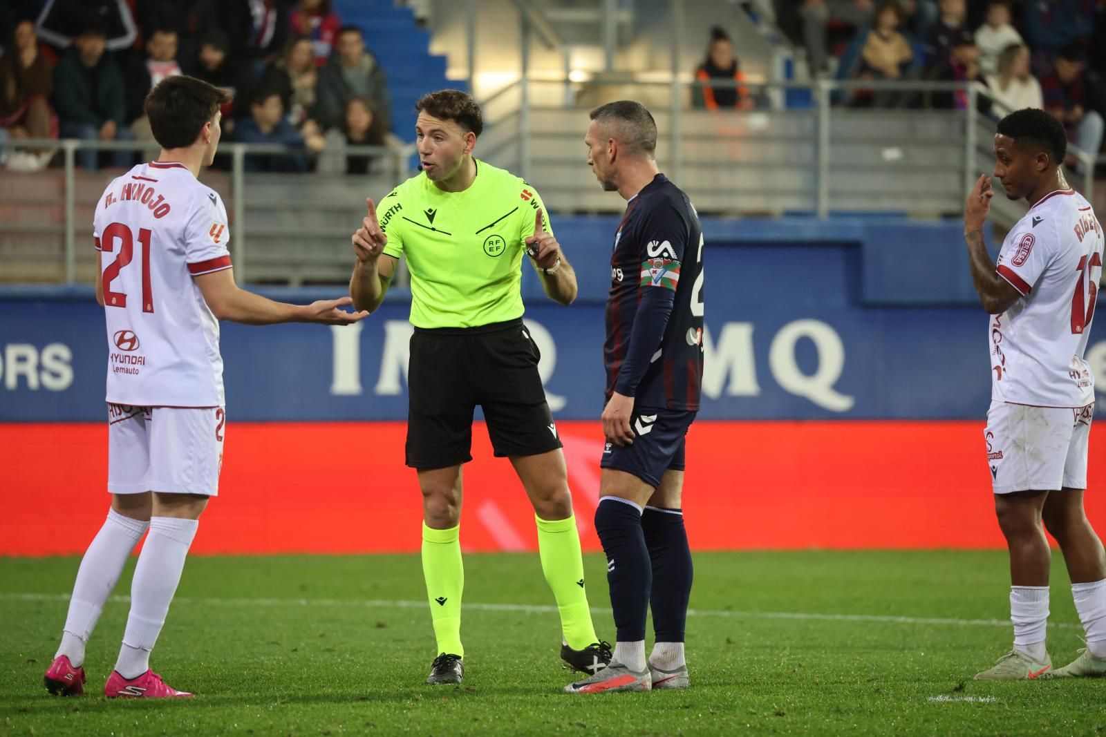 El Eibar 1 - Cultural 2, en imágenes