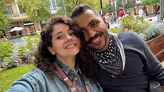 Nur y Ahmed, los palestinos que buscan piso en Gipuzkoa: «Todavía vivimos con las maletas y estamos cansados»