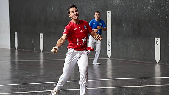 Se cumplen los peores presagios y Darío sufre una rotura de ligamento