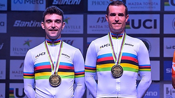 El bergarés Mikel Aristi, campeón del mundo de paraciclismo en tándem
