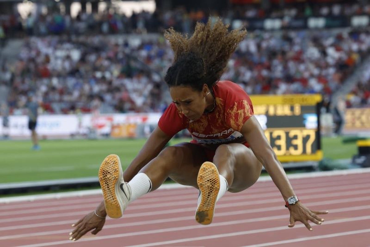 Spanish Heptathlon Record Holder María Vicente Leaves for England to Train with Aston Moore