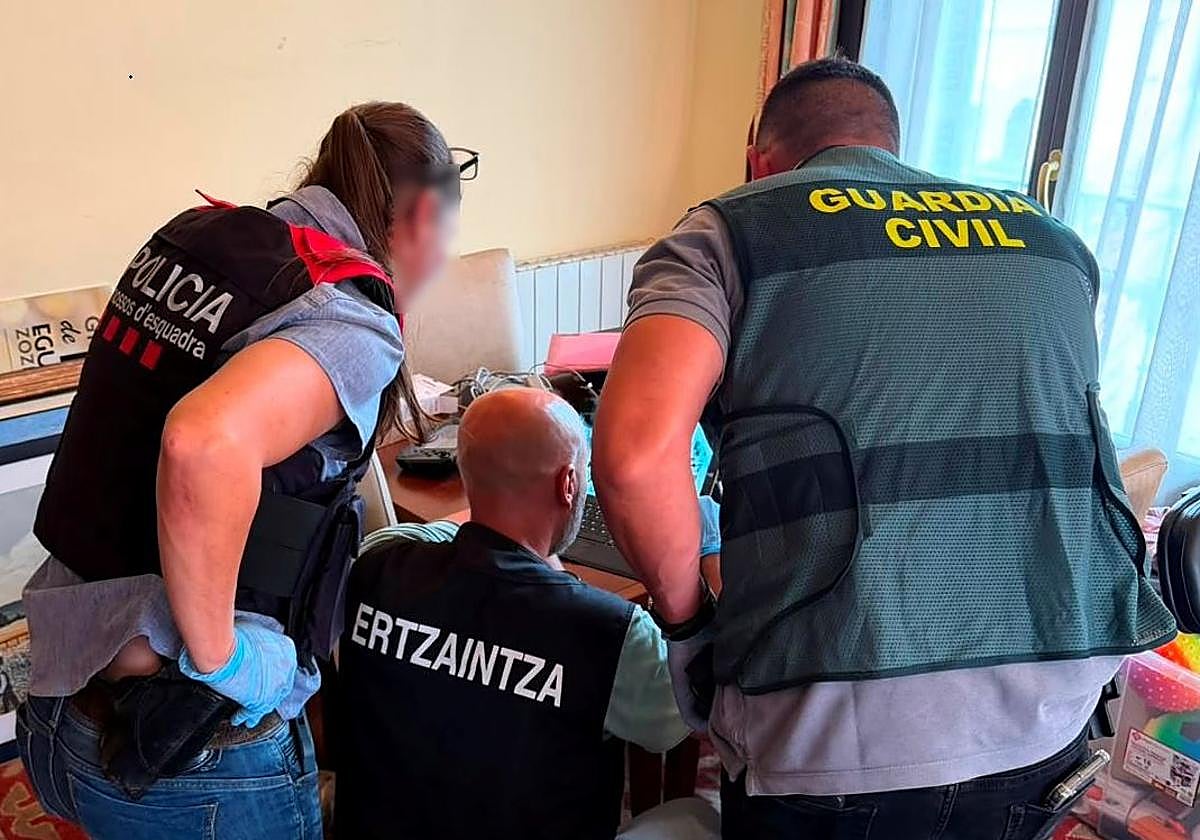 Detenido un menor en Gipuzkoa considerado el líder de la red extremista '764' de España