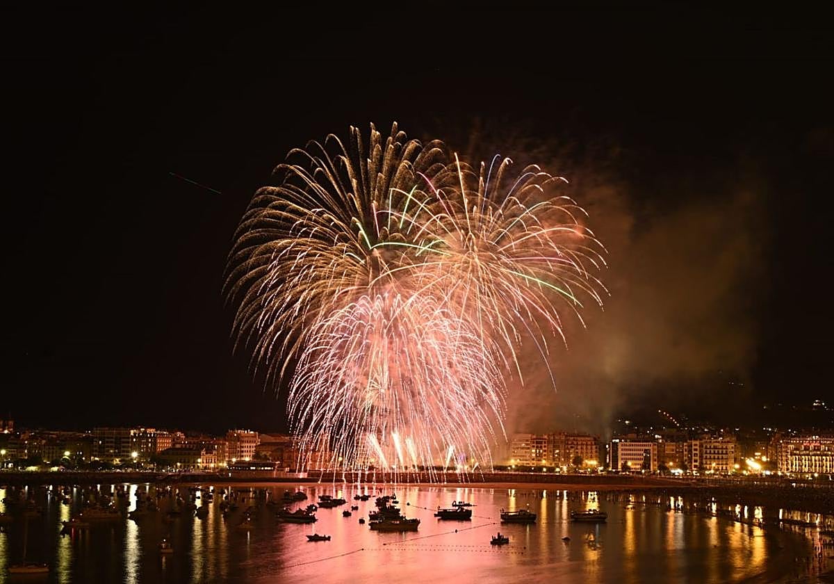¿Qué nota les das a los fuegos artificiales de este martes en la Semana Grande de San Sebastián?