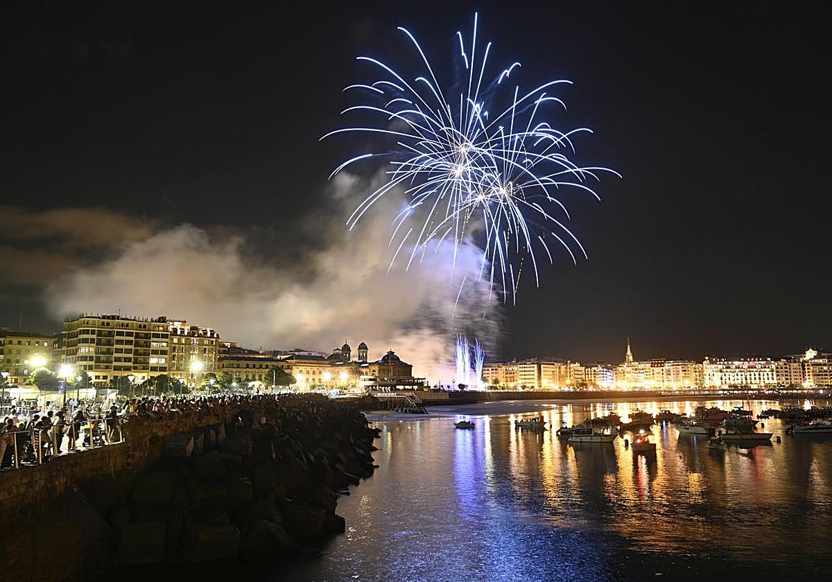 Pirotecnia Valenciana hace historia al ganar por cuarta vez consecutiva el Concurso de Fuegos Artificiales de San Sebastián