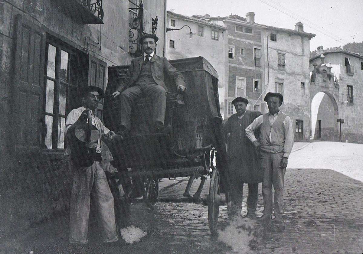 Viajeros y arrieros contra la calle del Medio
