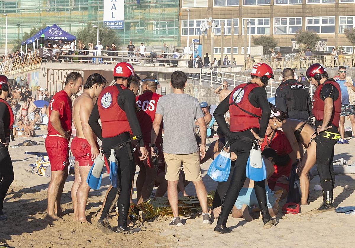 «Estaba pescando con dos amigos en la zona del Monpás y cayó al agua»