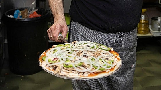 Un encargado de un restaurante de Lezo se queda 85.197 euros de los sueldos de los trabajadores y dinero de la empresa