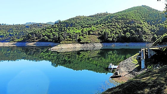 Imagen de la presa de Añarbe este viernes.