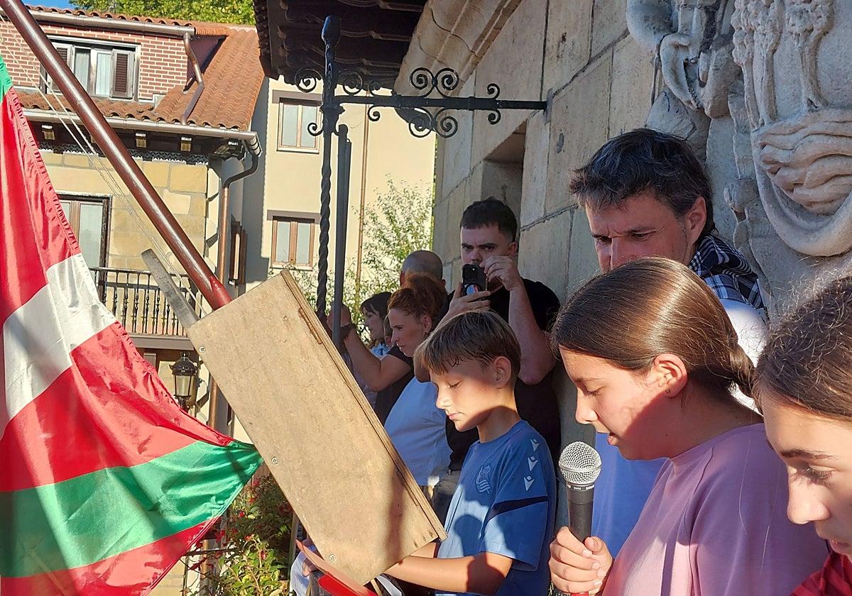 Los lezoarras festejan ya los Santakrutzak