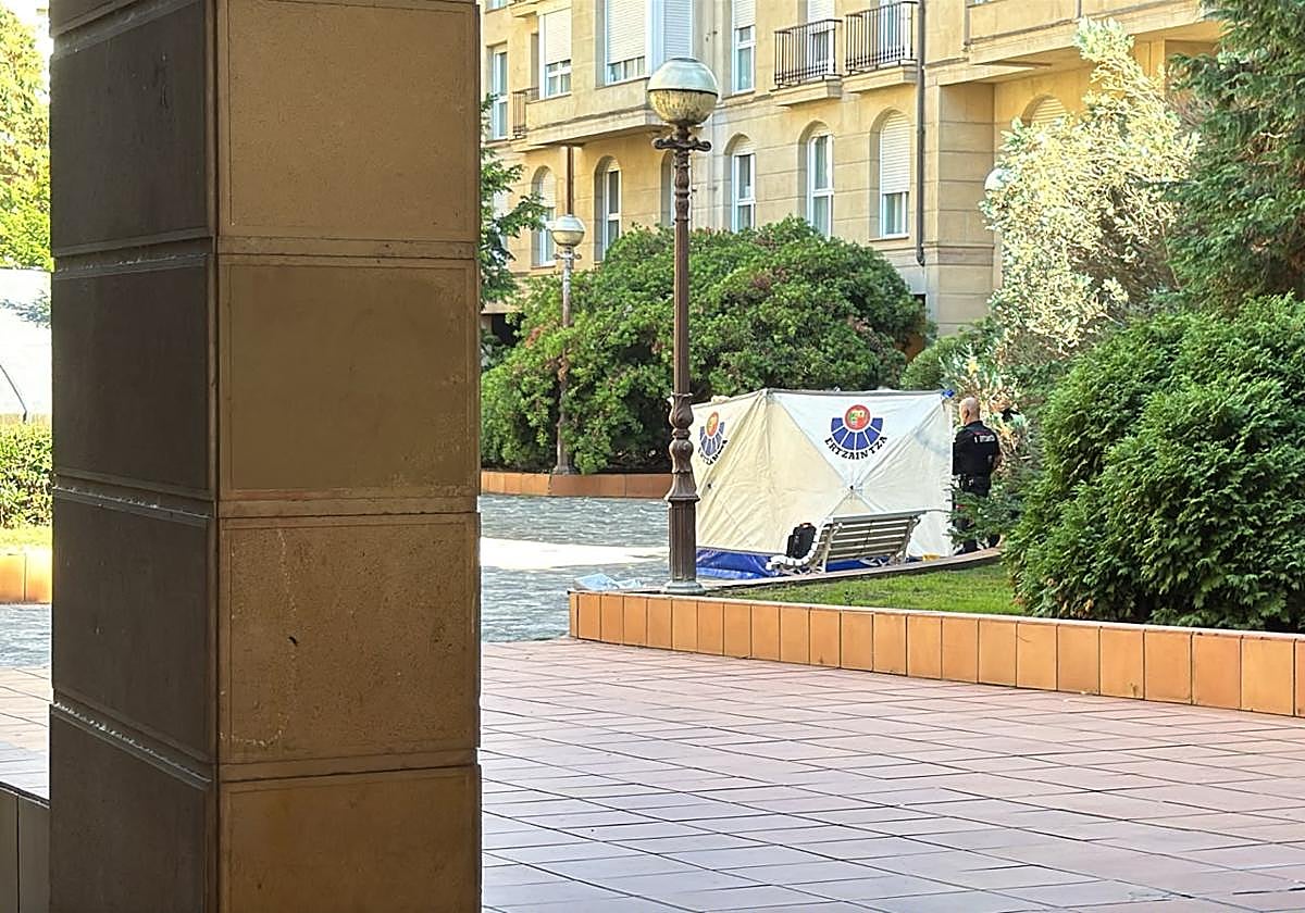 La Ertzaintza investiga el fallecimiento de una persona en el barrio del Antiguo de Donostia