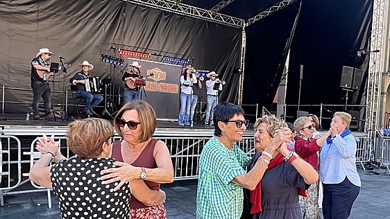 Despedida de las fiestas de Urretxu con 'Momentiko', parque infantil y rancheras