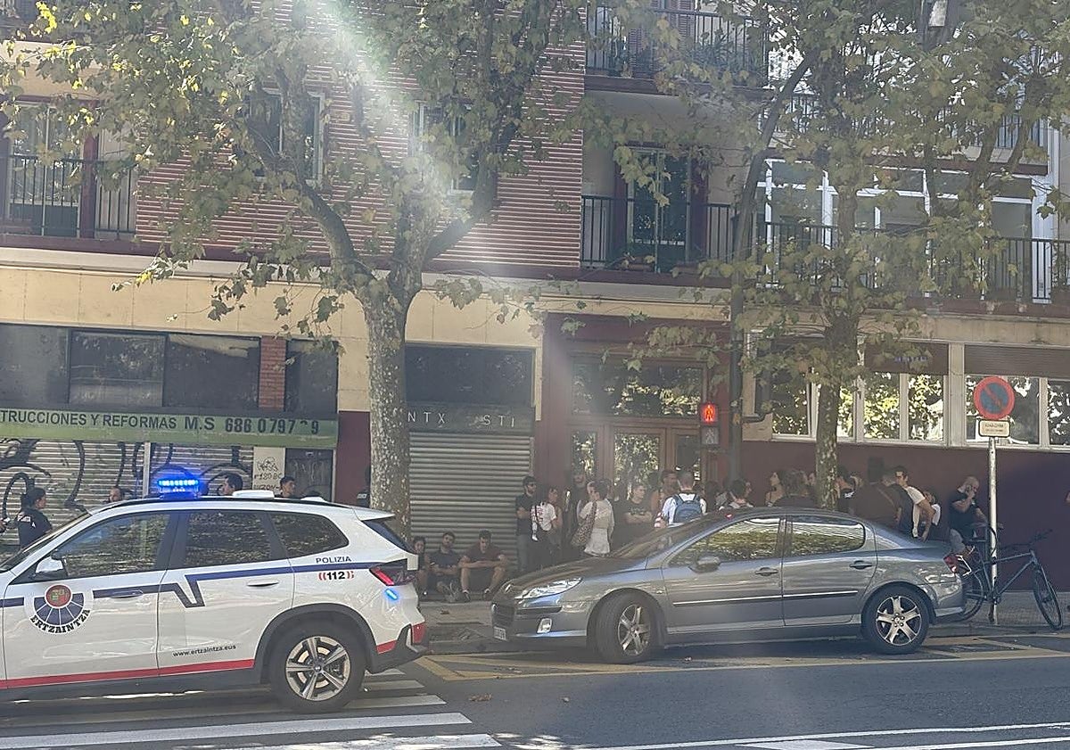 Trifulca entre miembros de una empresa desokupa y un grupo de jóvenes en Donostia